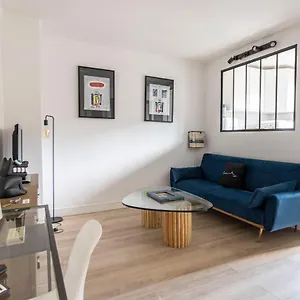 Appartement Endoume Notre Dame De La Garde T2 Avec Parking, Marseille